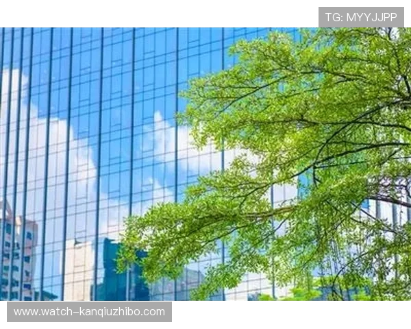高尔夫球场的绿意世界与挑战探索,感受挥杆瞬间的极致魅力 高尔夫球场的绿意世界与挑战探索,感受挥杆瞬间的极致魅力